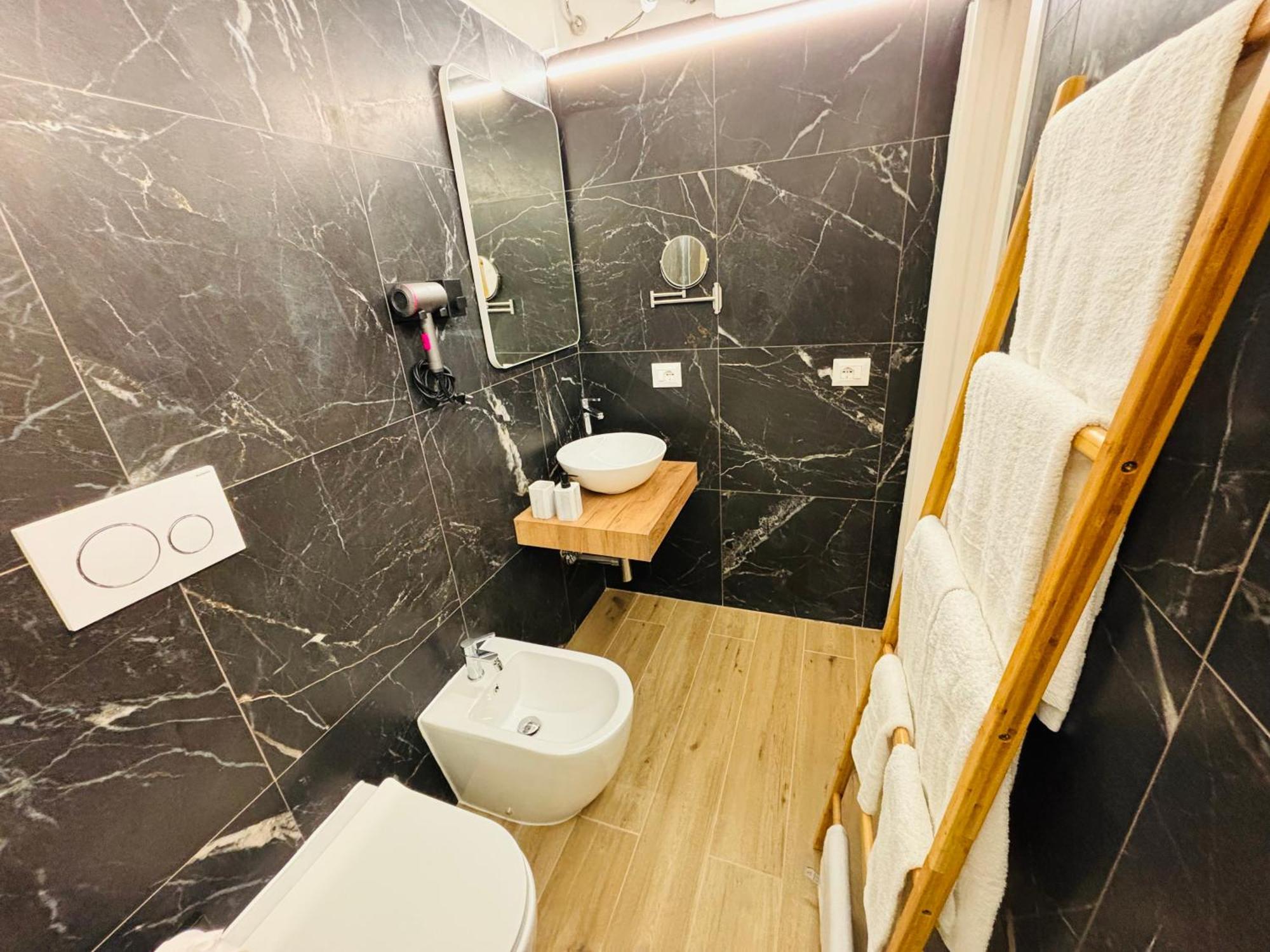 La Petite Suite San Remo Buitenkant foto